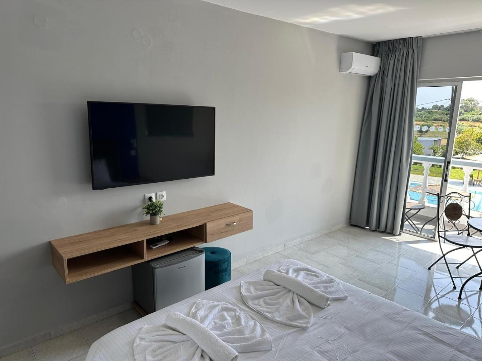 Ayit Hotel Theológos Dış mekan fotoğraf